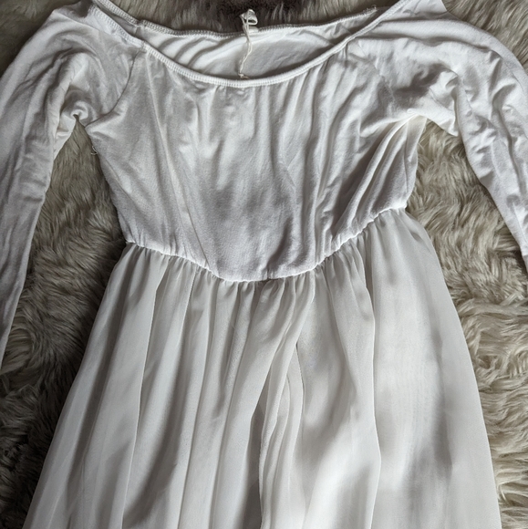 Final Price Pinkblush Ivory Maternity Photoshoot Gown - Picture 8 of 11